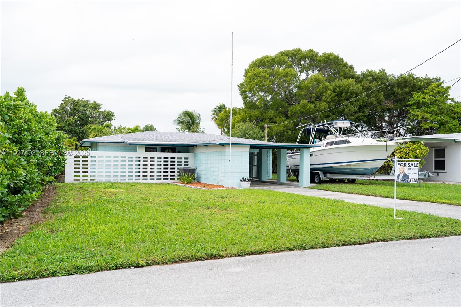 1403 Grouper Drive Property Photo 9