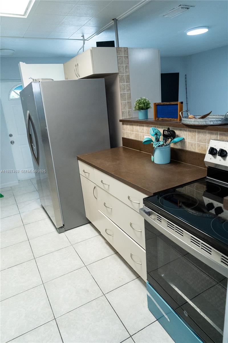 1403 Grouper Drive Property Photo 24