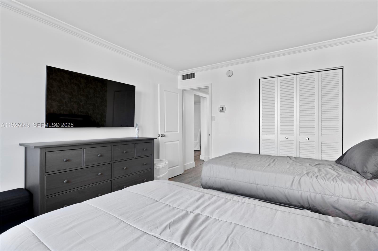 3140 S Ocean Drive 511 Property Photo 17