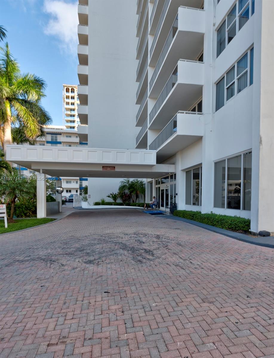 3140 S Ocean Drive 511 Property Photo 39