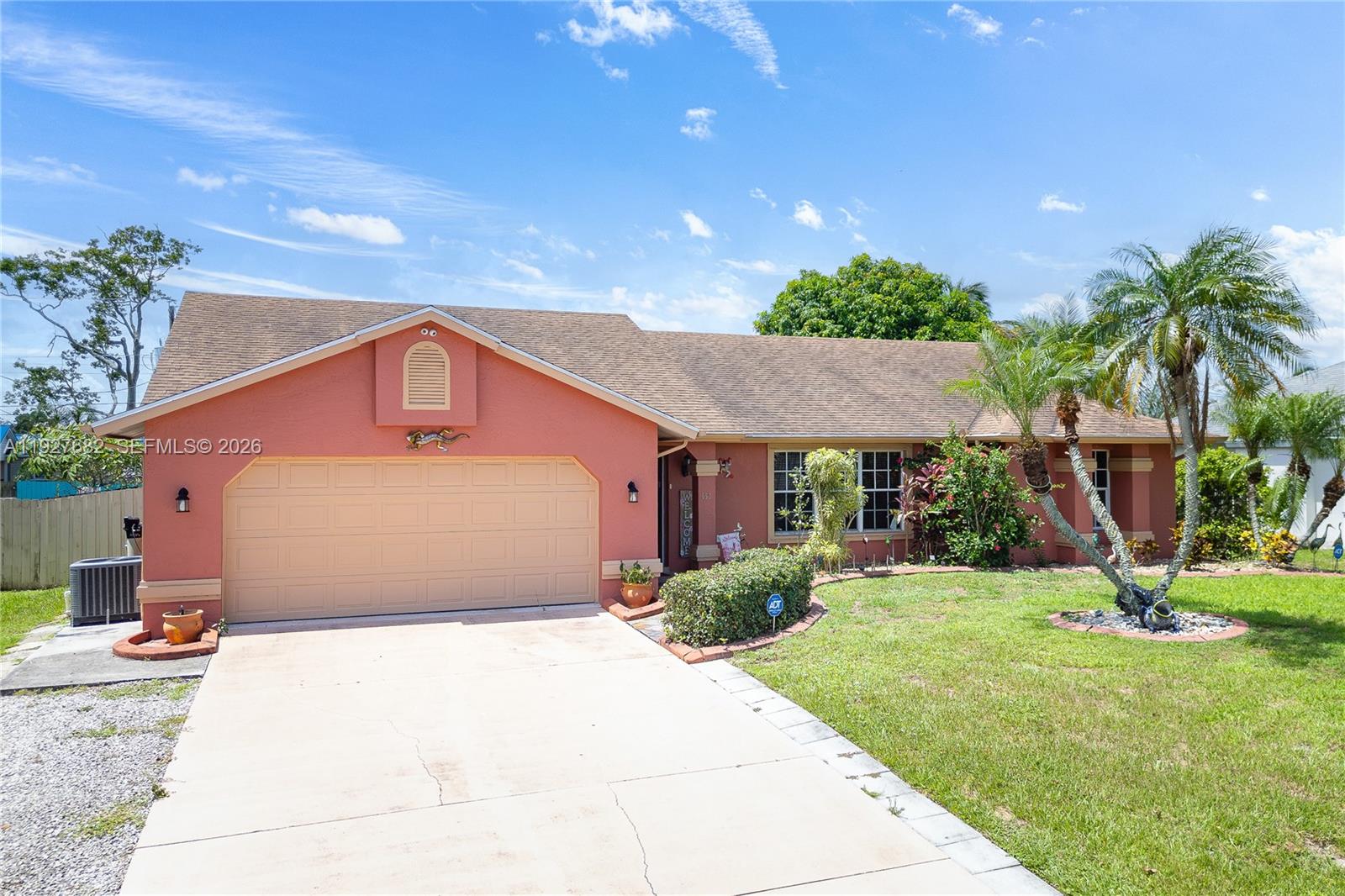 652 Sw Prado Avenue Property Photo 1