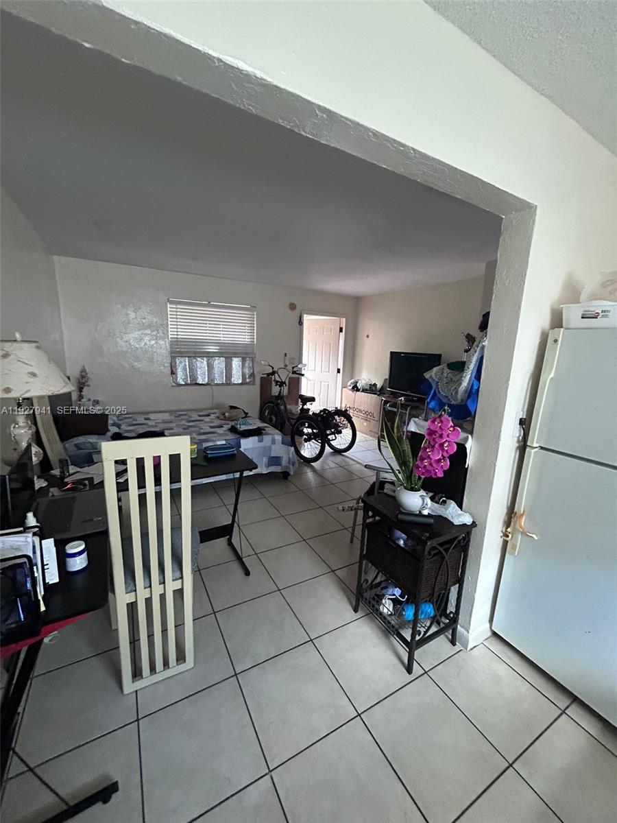 6124 Pembroke Road 1-8 Property Photo 17