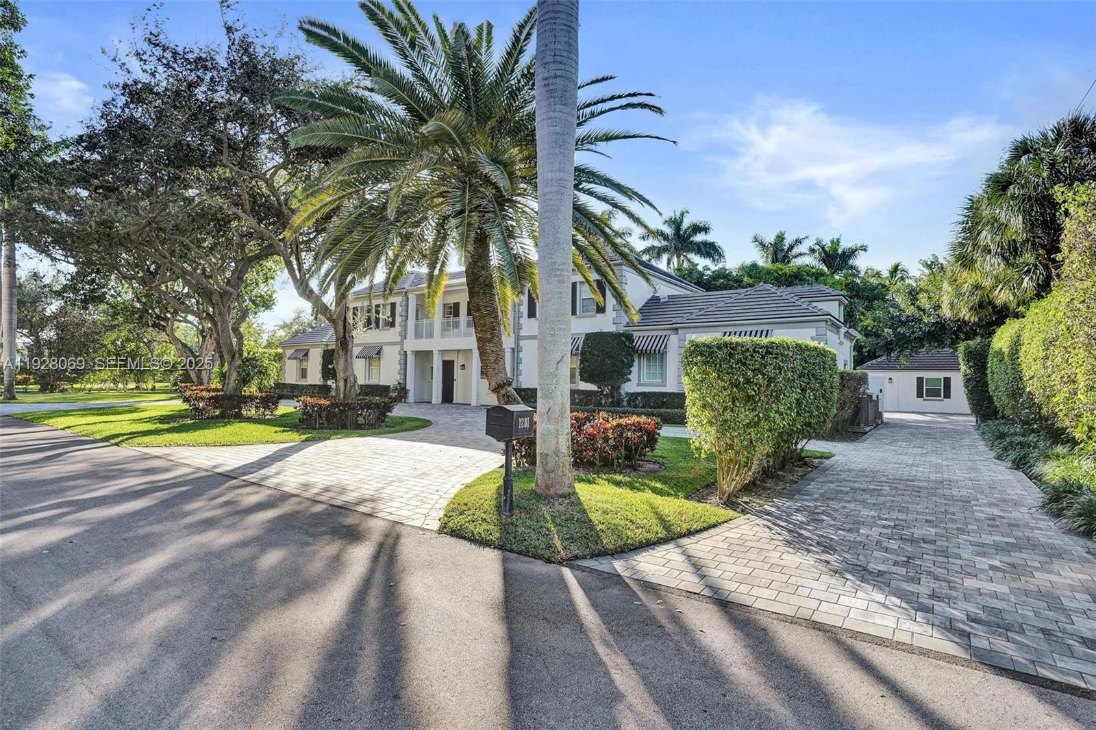 1281 Banyan Road Property Photo 6