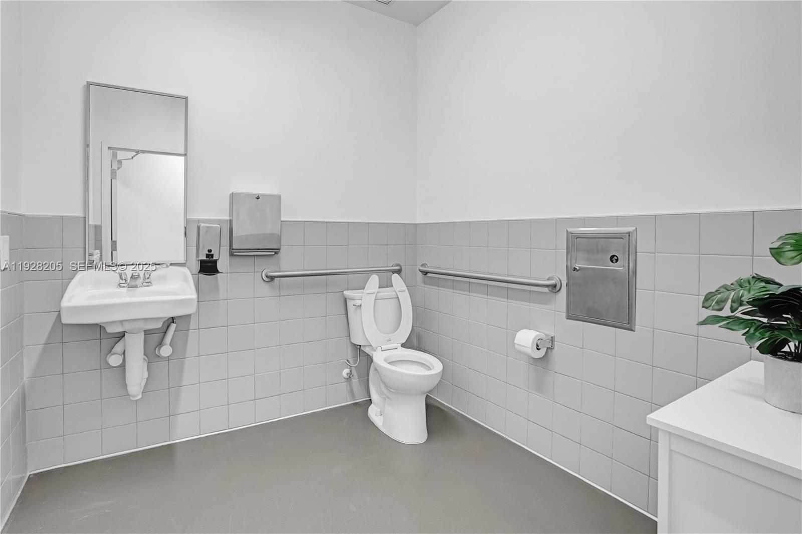 A11928205 Property Photo 15