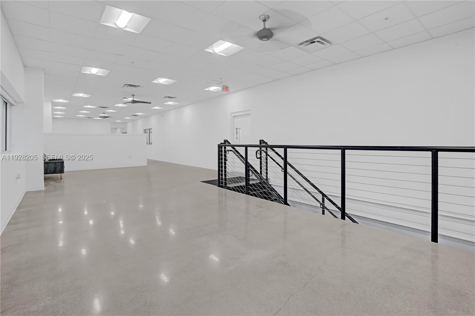 A11928205 Property Photo 27