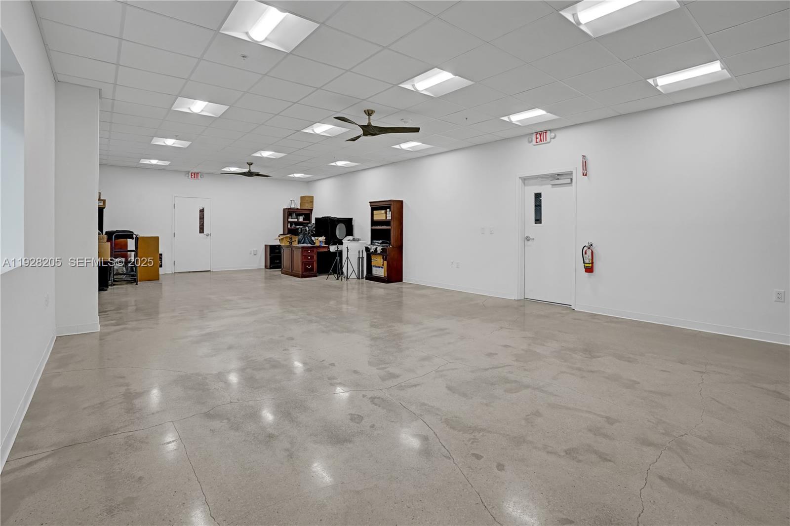 A11928205 Property Photo 34