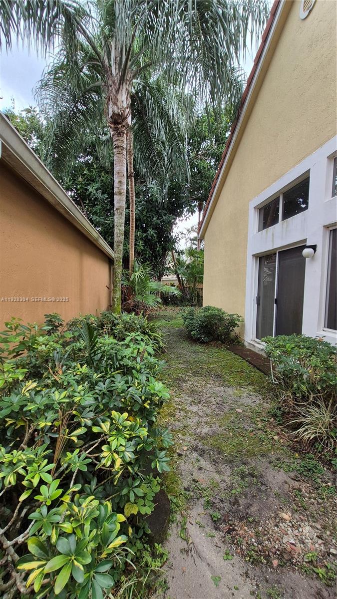10132 Nw 4th Street Property Photo 12