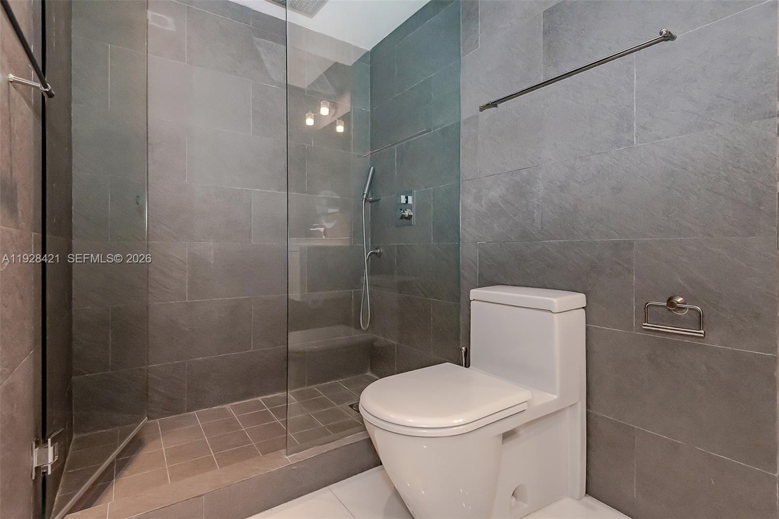 100 Lincoln Road 839 Property Photo 15