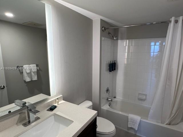 17375 Collins Avenue 601 Property Photo 22