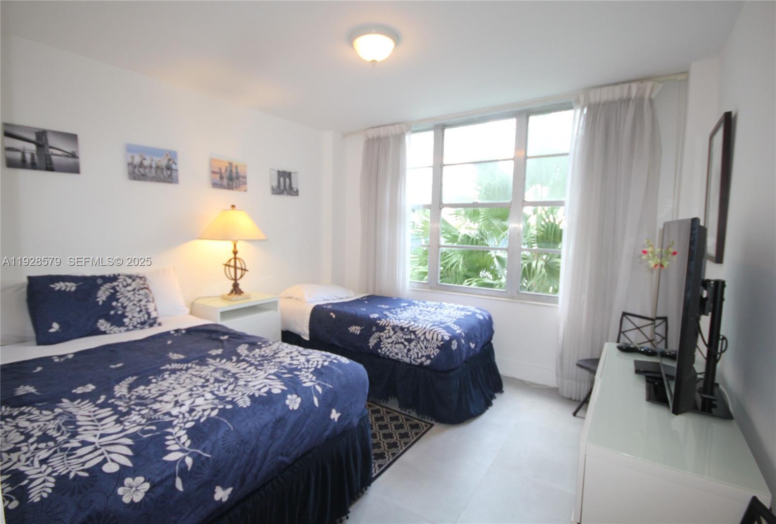 A11928579 Property Photo 12