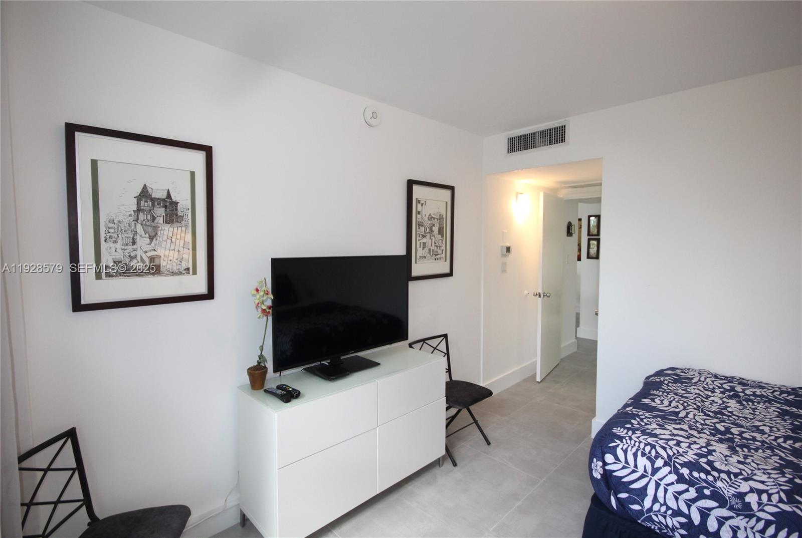 A11928579 Property Photo 14