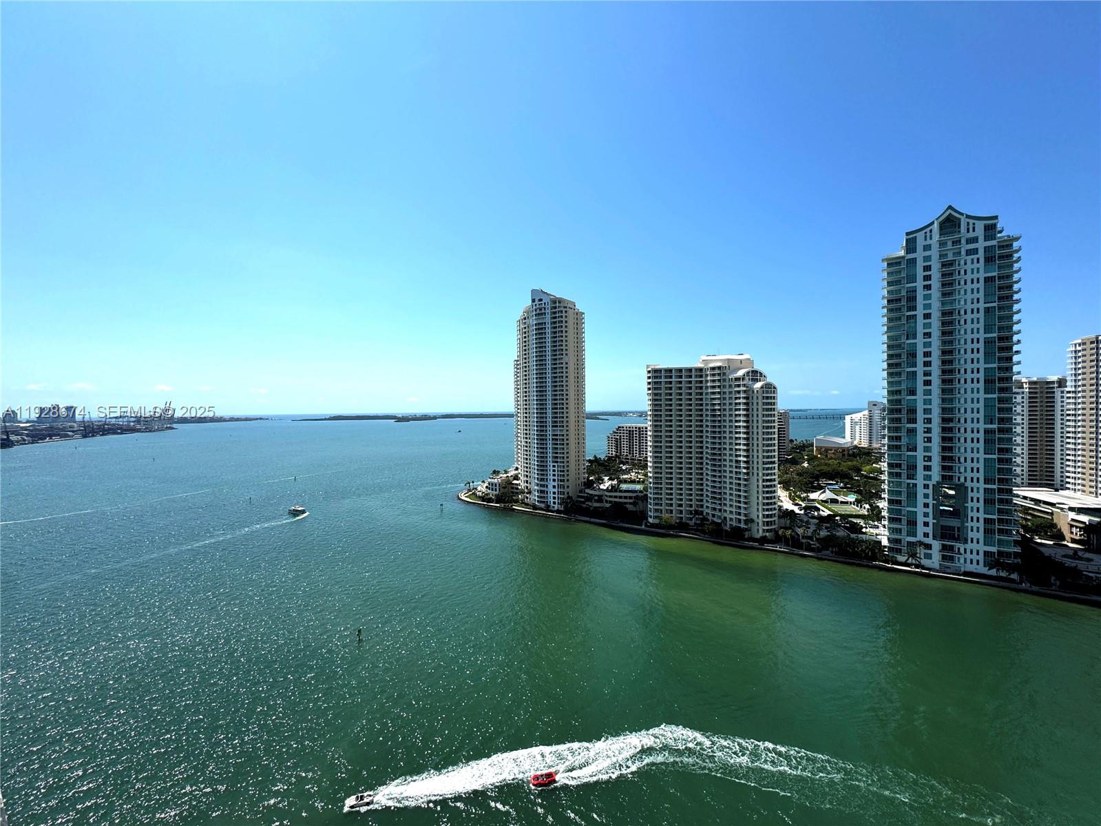 335 S Biscayne Boulevard 2403 Property Photo 18