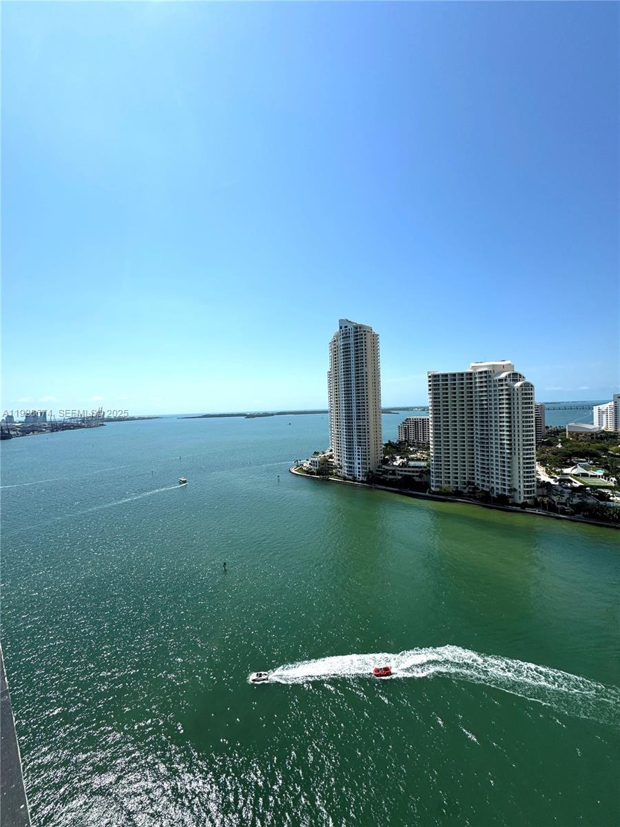 335 S Biscayne Boulevard 2403 Property Photo 19
