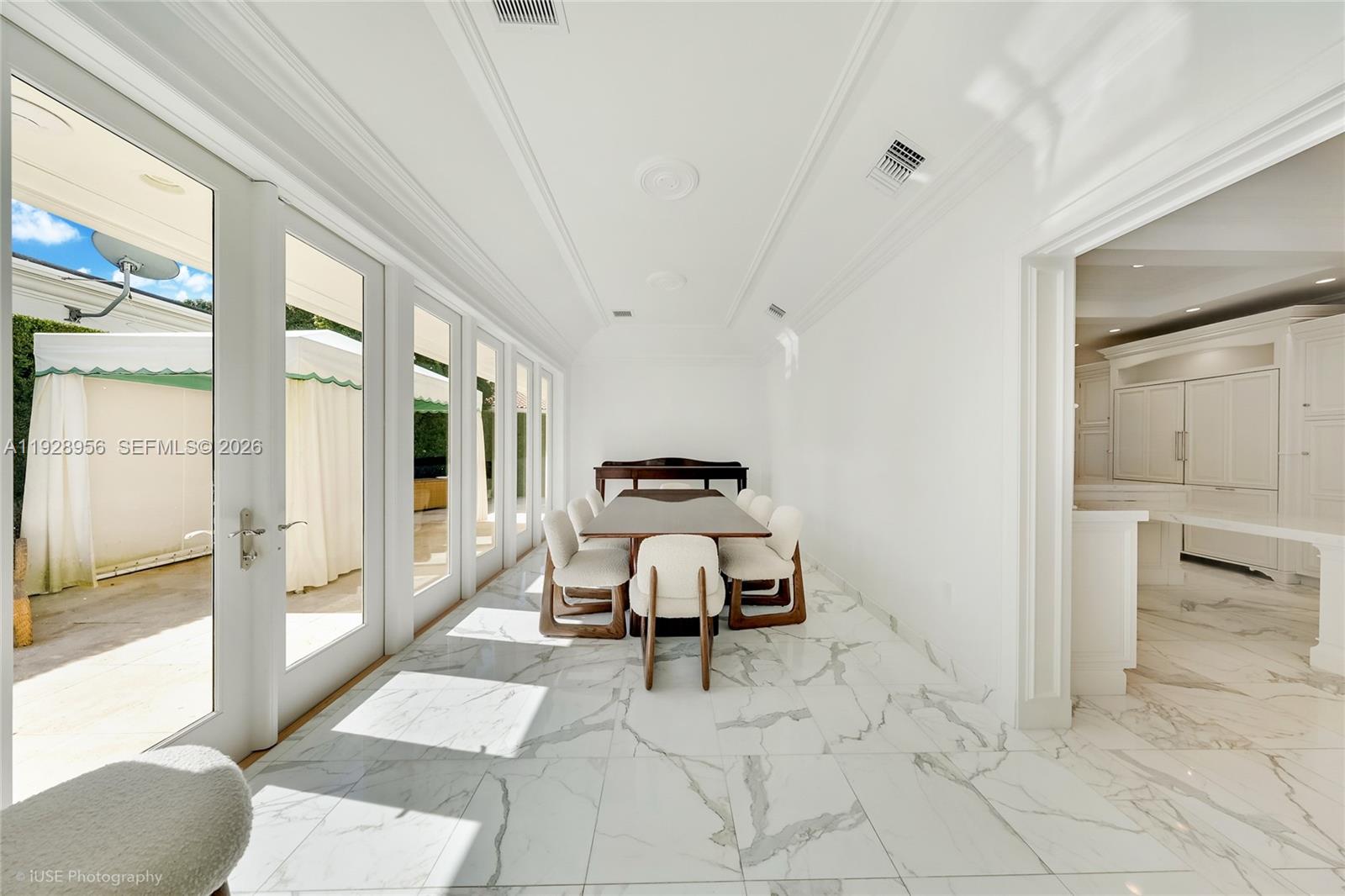55 La Gorce Circle Property Photo 10