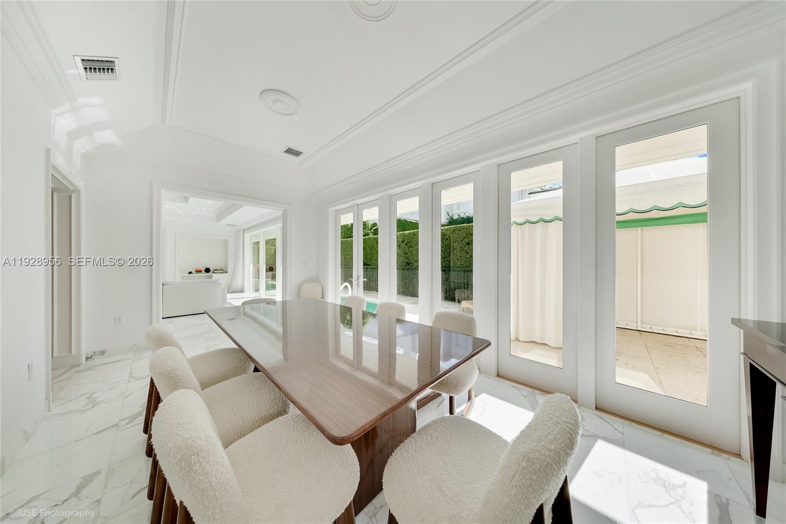 55 La Gorce Circle Property Photo 11
