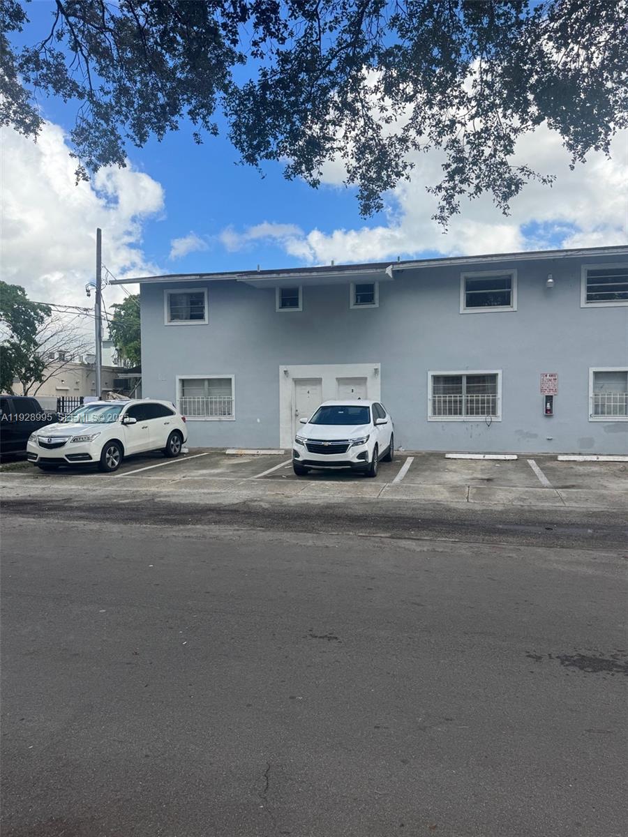 3821 Sw 13th Court Property Photo 5
