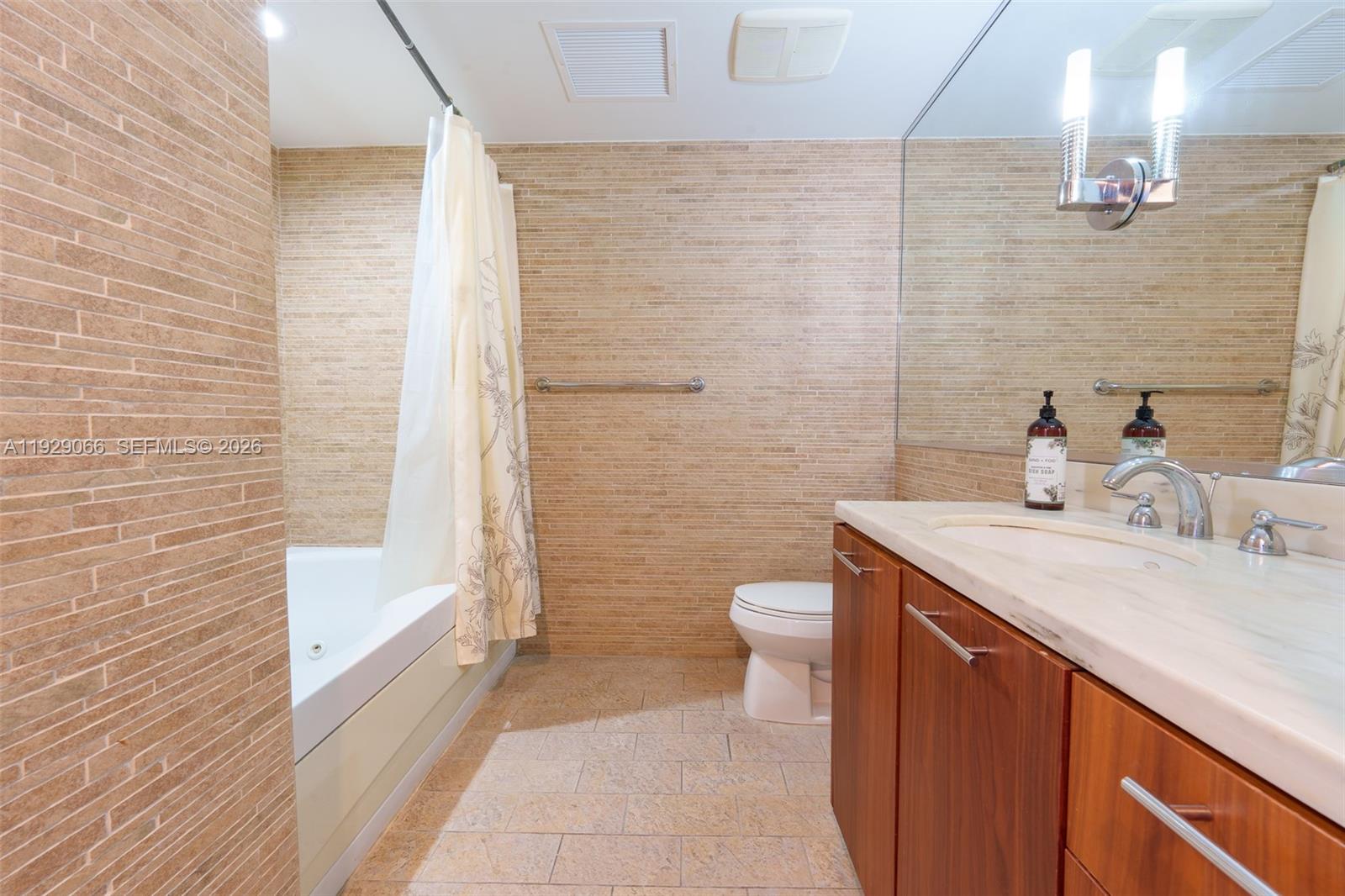 50 Biscayne Boulevard 503 Property Photo 27