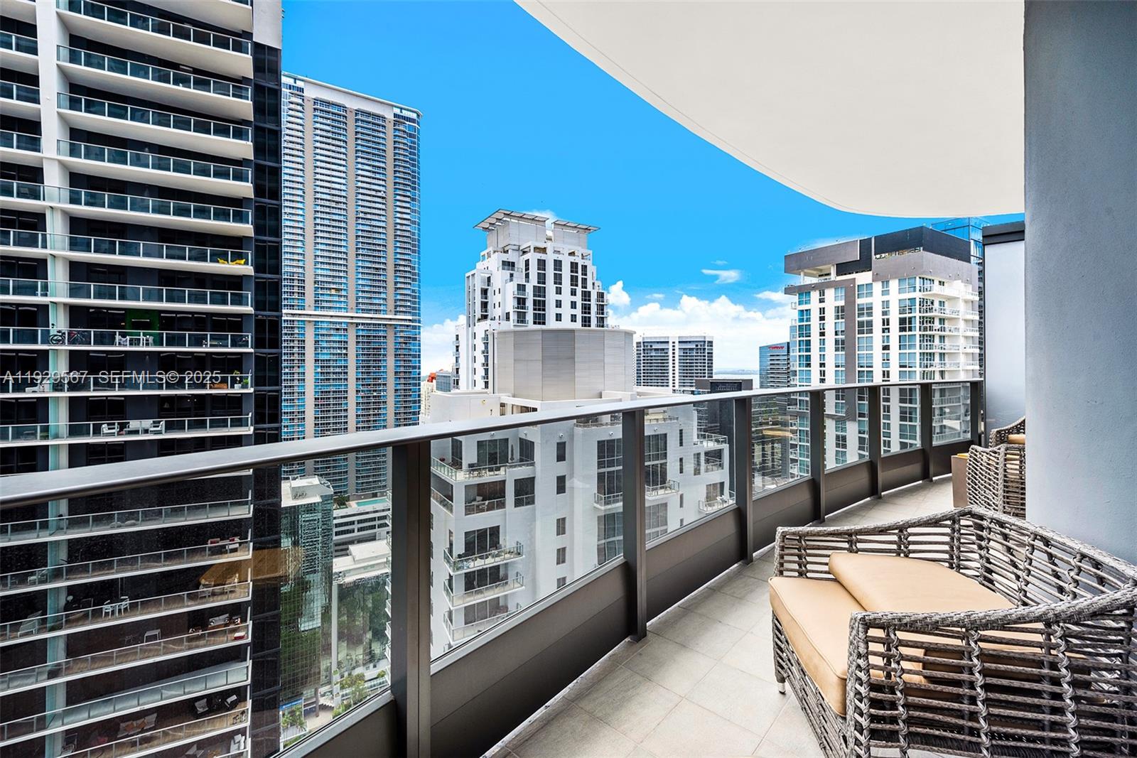 1000 Brickell Plaza 4005 Property Photo 16
