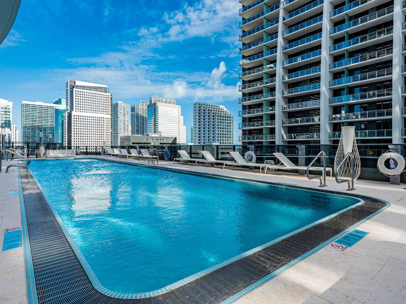 1000 Brickell Plaza 4005 Property Photo 30