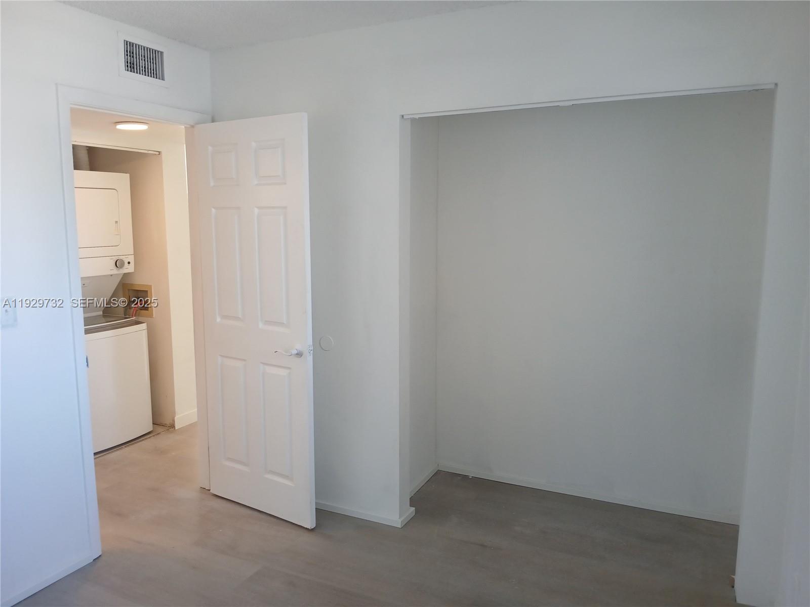 8740 N Sherman Circle 305 Property Photo 11