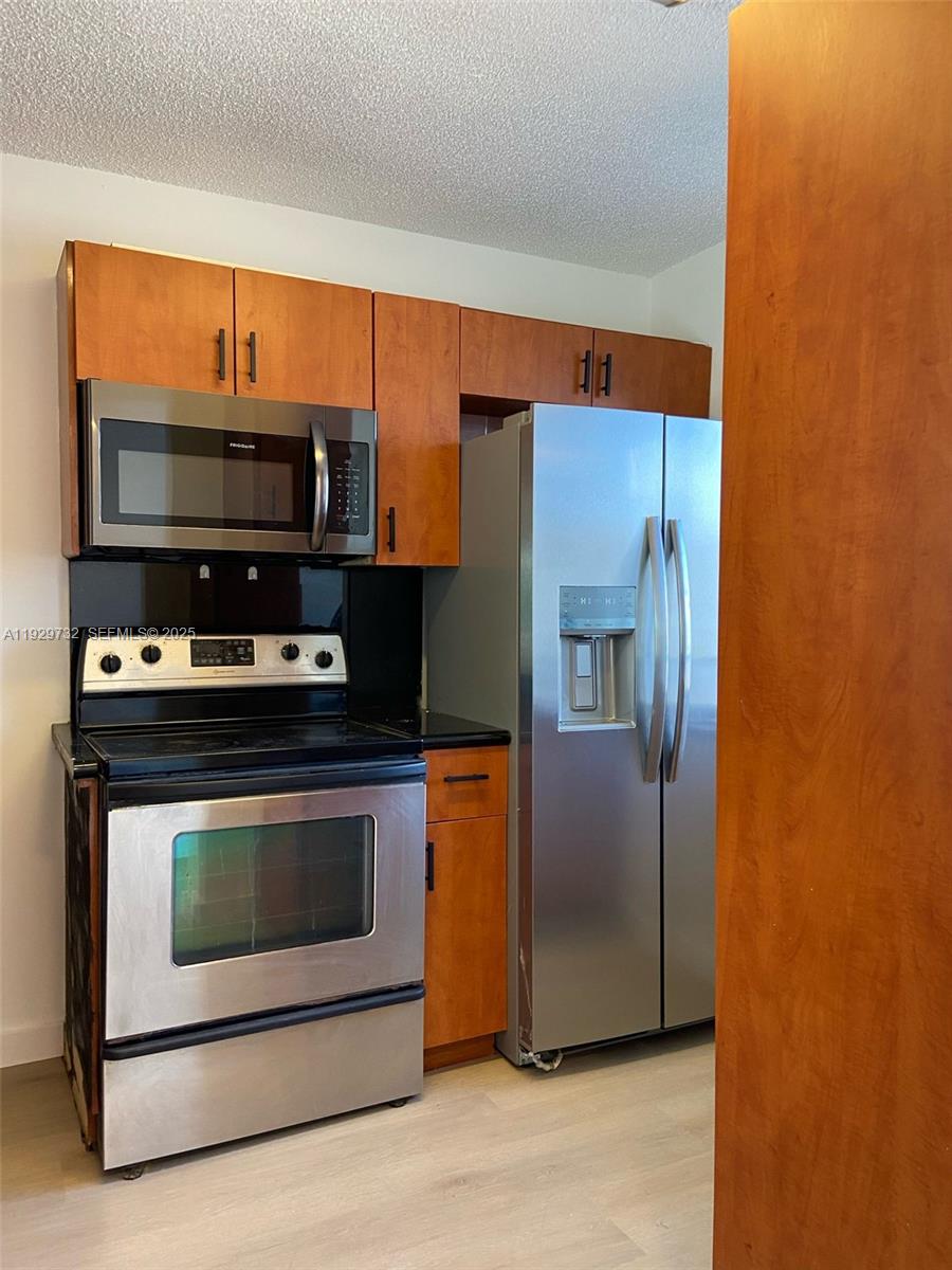 8740 N Sherman Circle 305 Property Photo 18