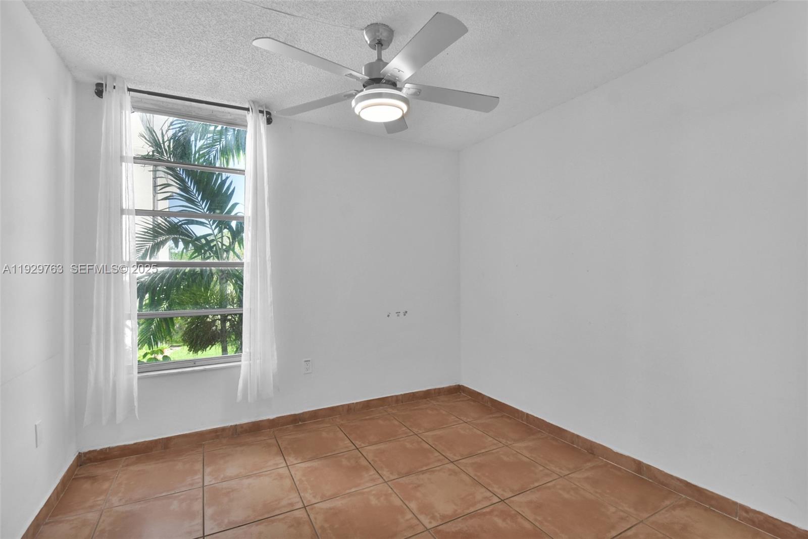9682 Fontainebleau Boulevard 306 Property Photo 12