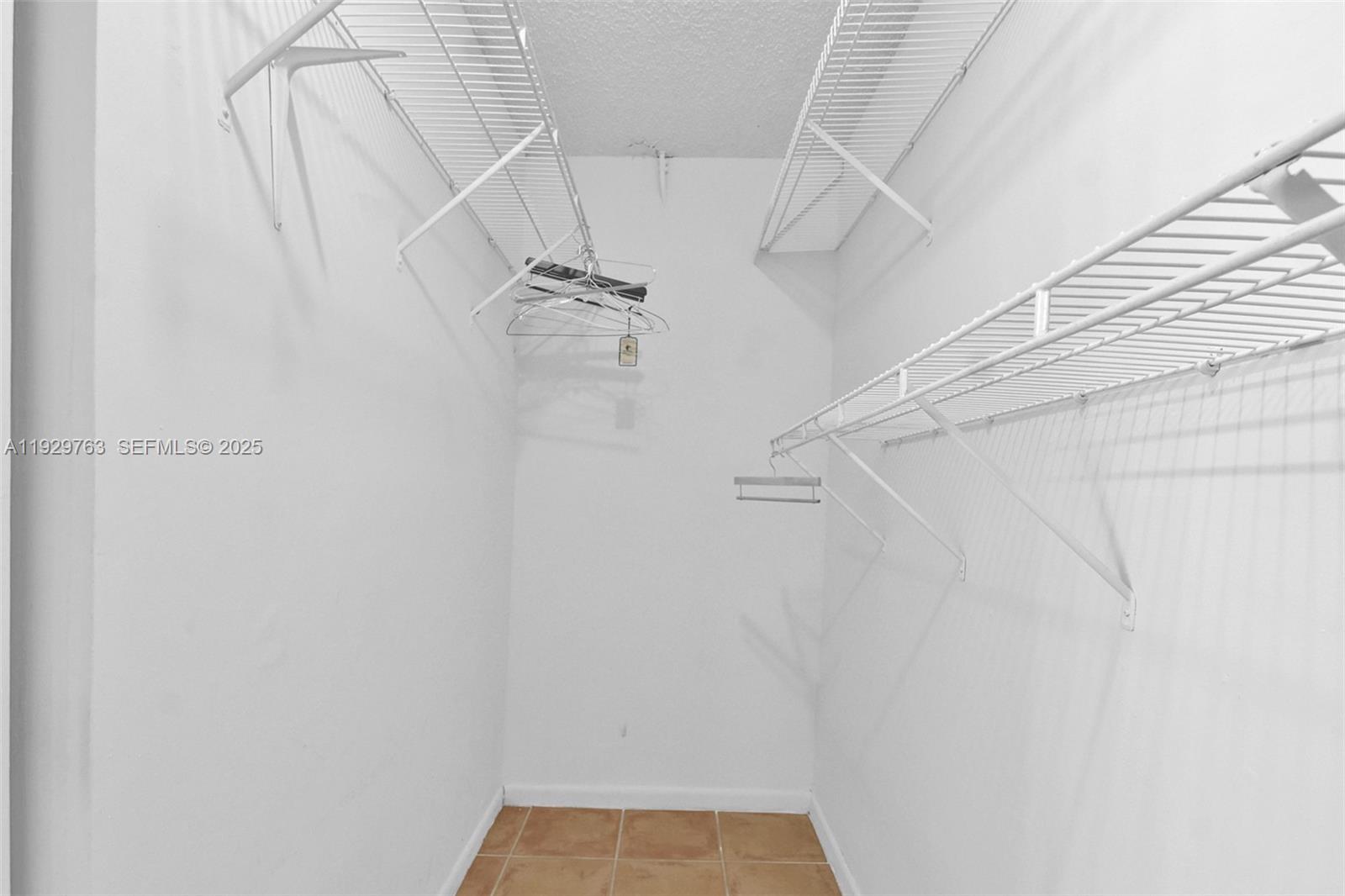 9682 Fontainebleau Boulevard 306 Property Photo 16