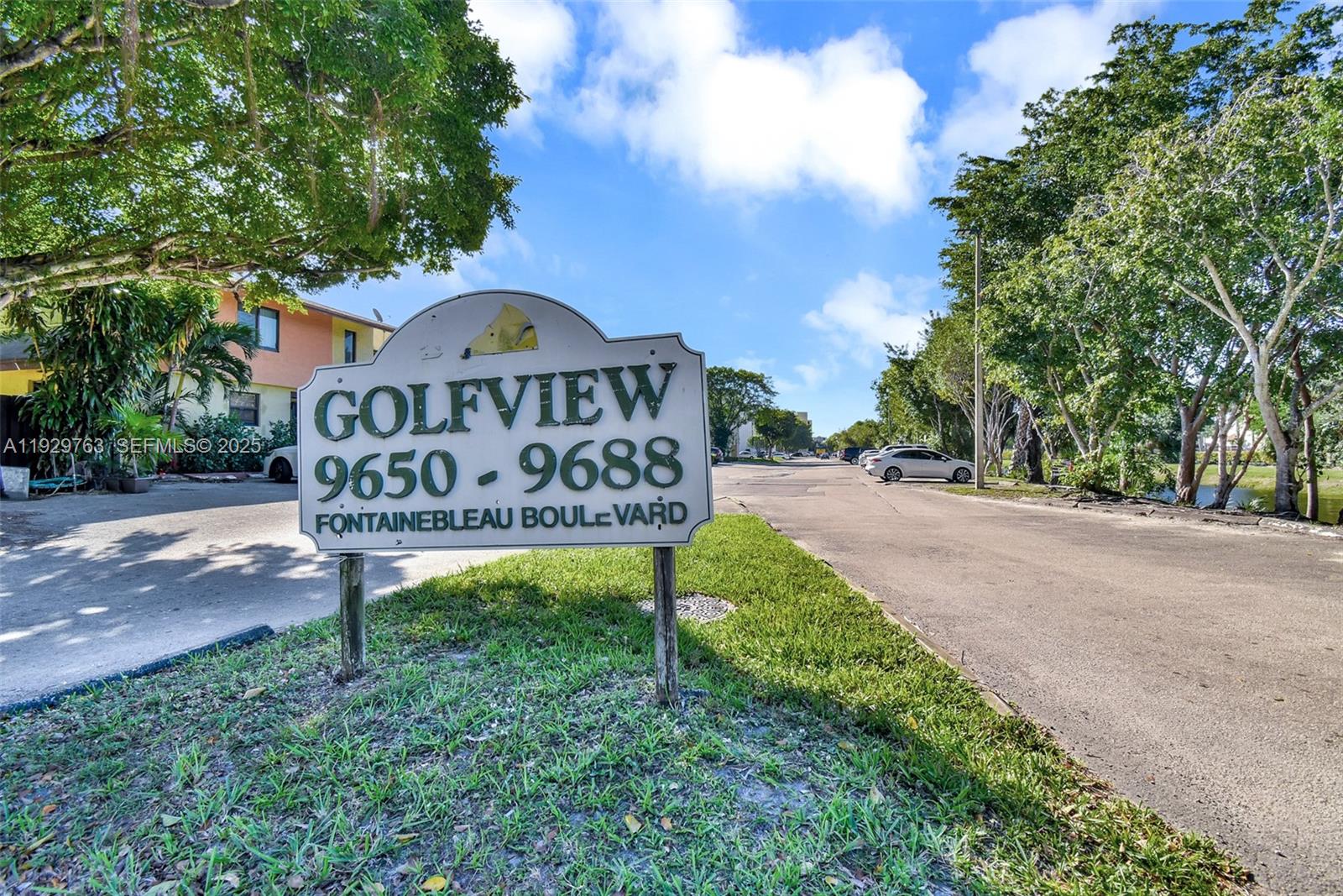 9682 Fontainebleau Boulevard 306 Property Photo 20