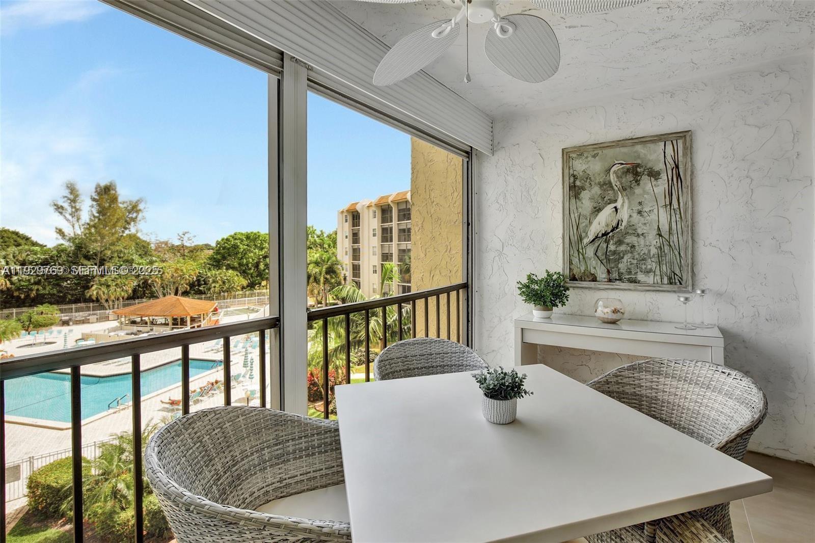 3930 Inverrary Boulevard 405-d Property Photo 15