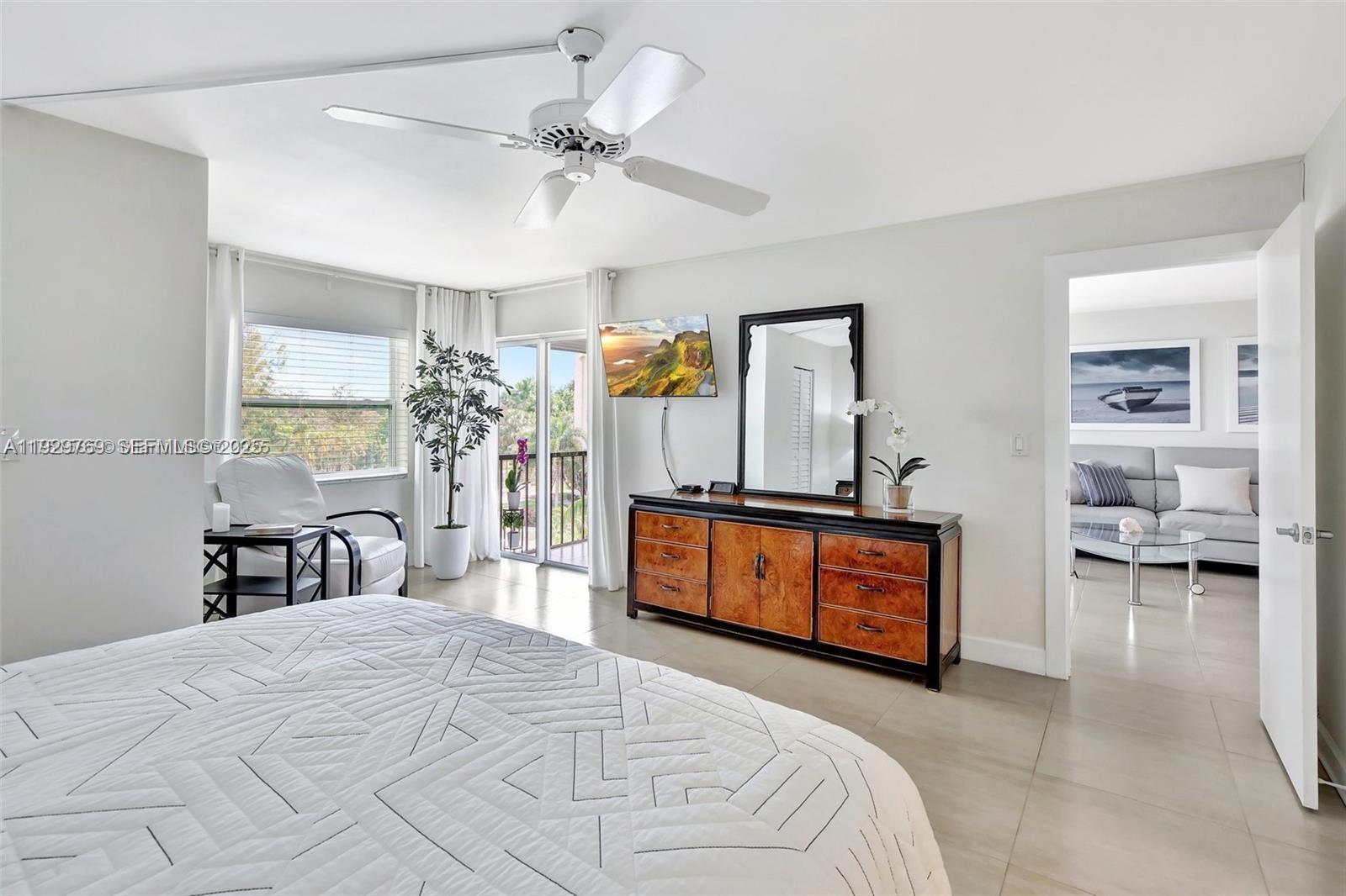 3930 Inverrary Boulevard 405-d Property Photo 20