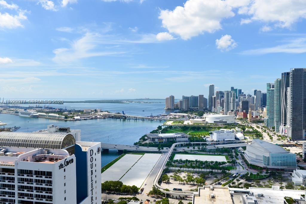 1750 N Bayshore Drive 4814 Property Photo 26