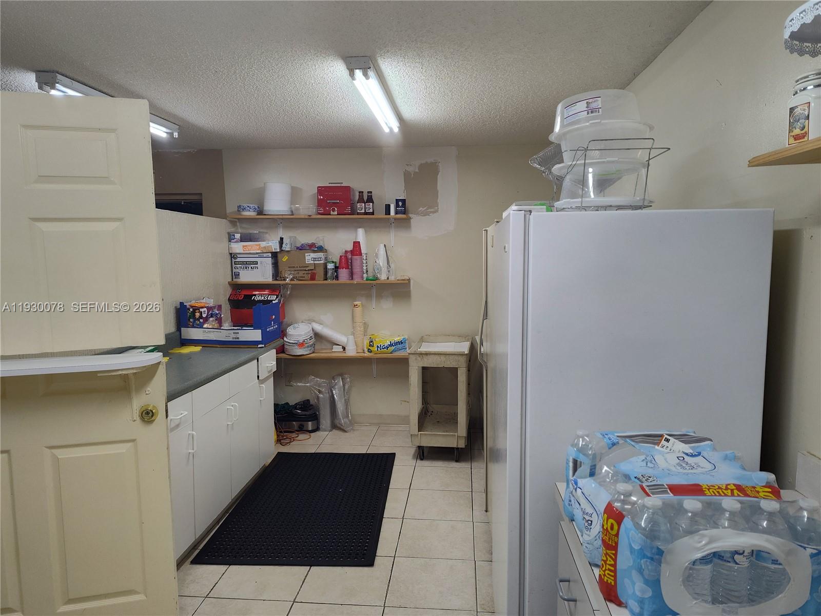 A11930078 Property Photo 26