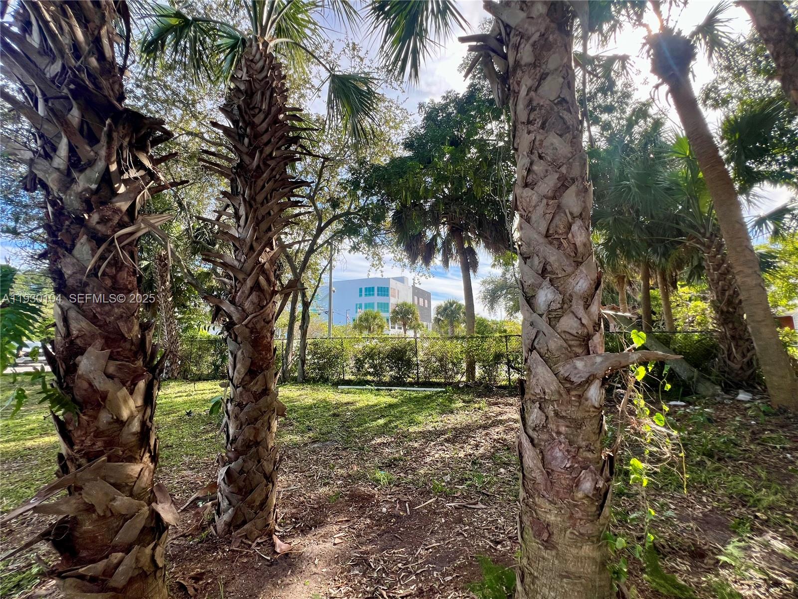 633 NW 14th Terrace
