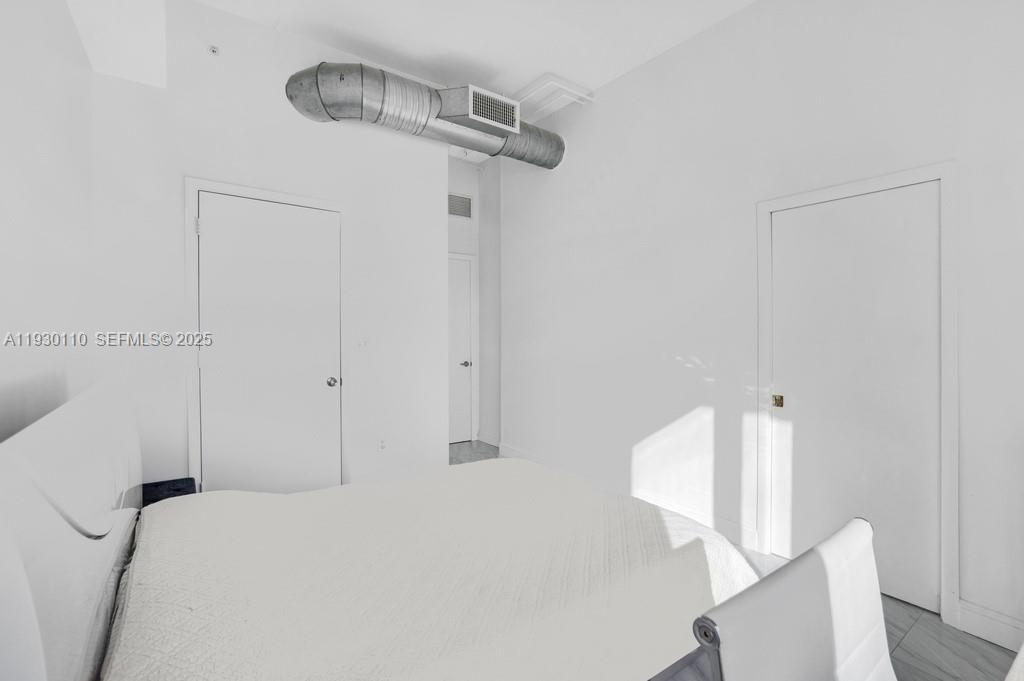 10 S River Drive 608 Property Photo 12