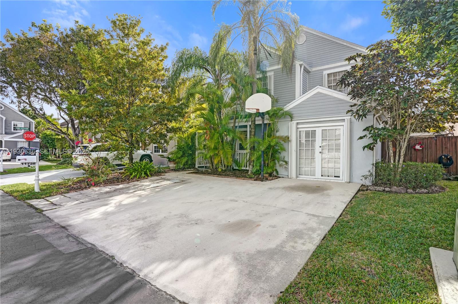 11728 SW 118th Terrace