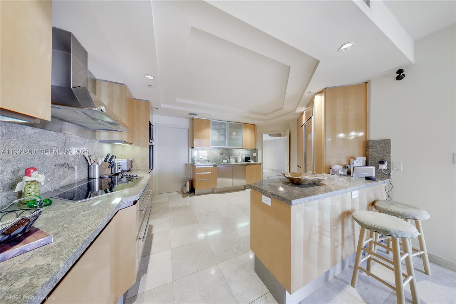 2600 Island Boulevard 703 Property Photo 8