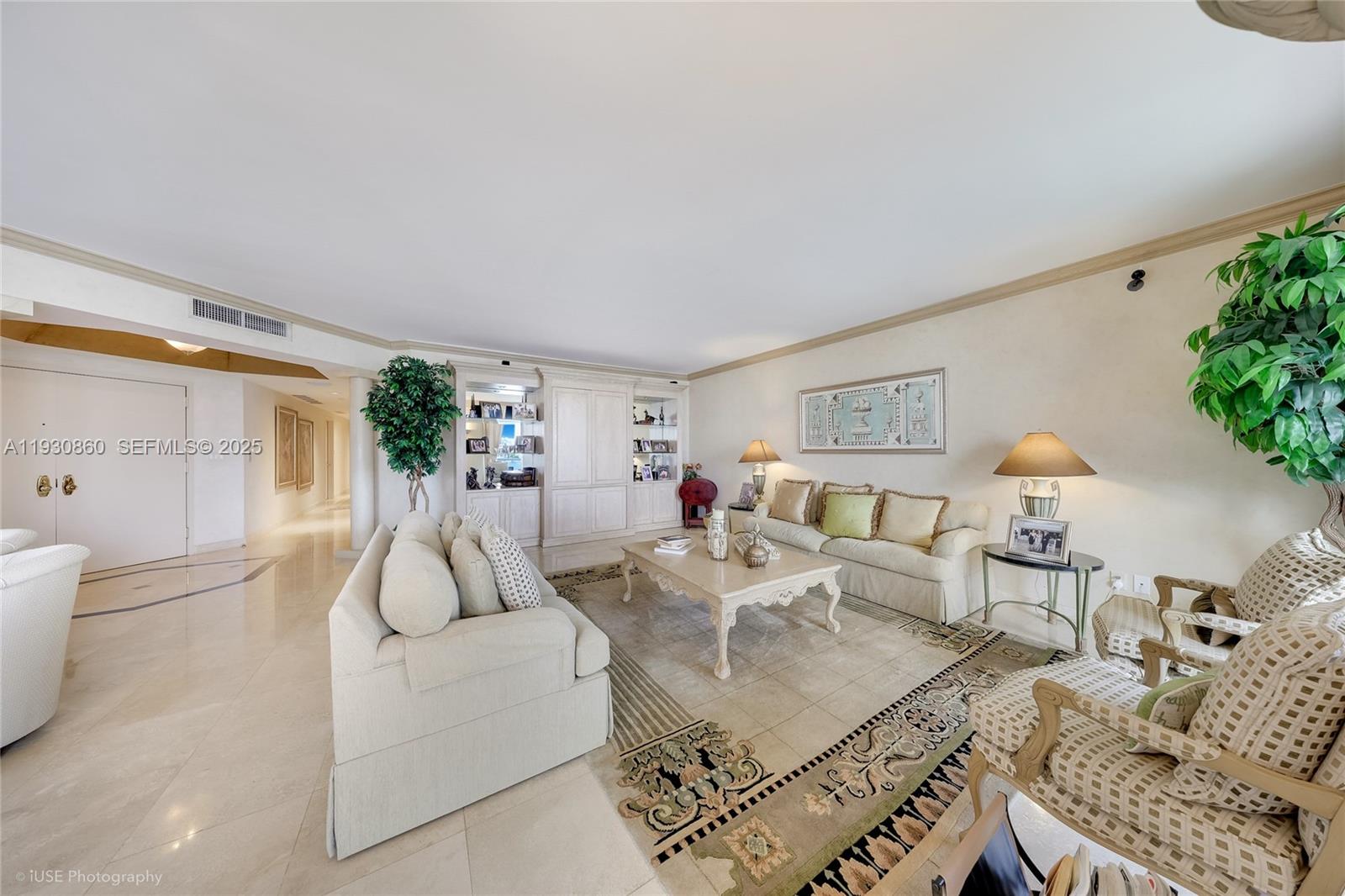 2600 Island Boulevard 703 Property Photo 11