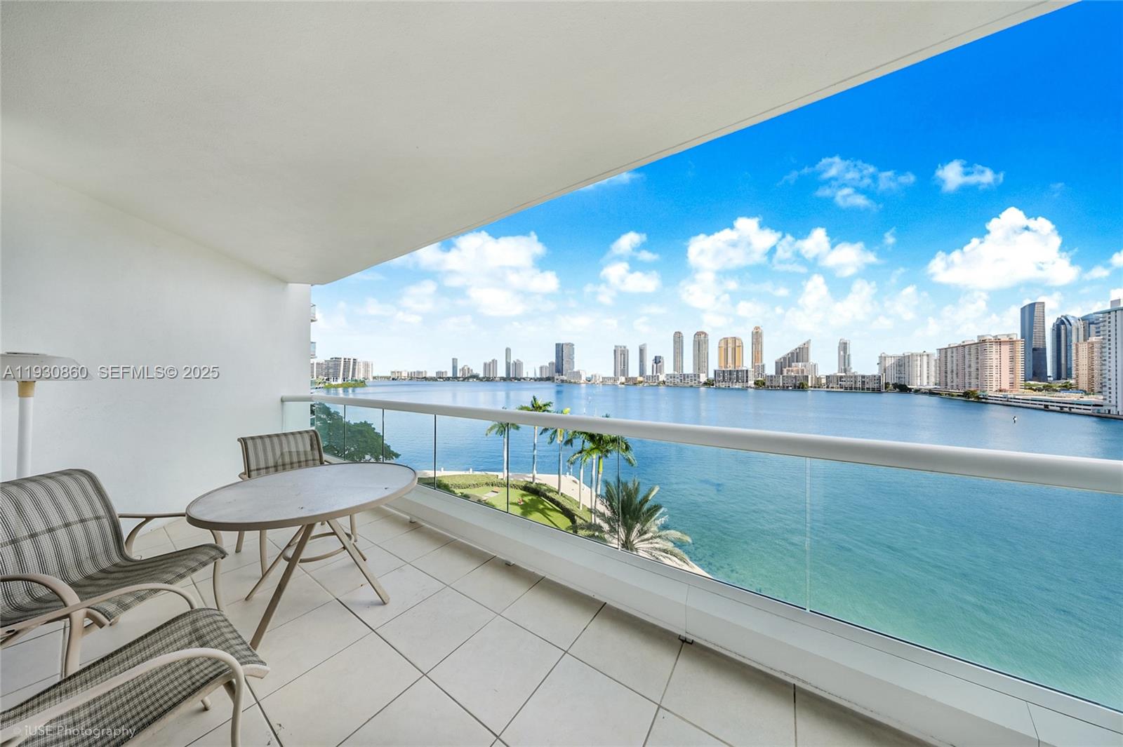 2600 Island Boulevard 703 Property Photo 13