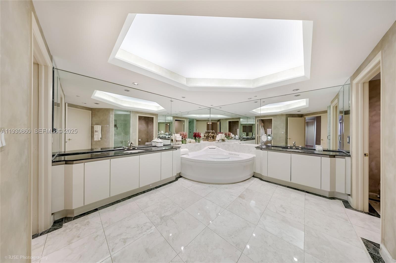 2600 Island Boulevard 703 Property Photo 15