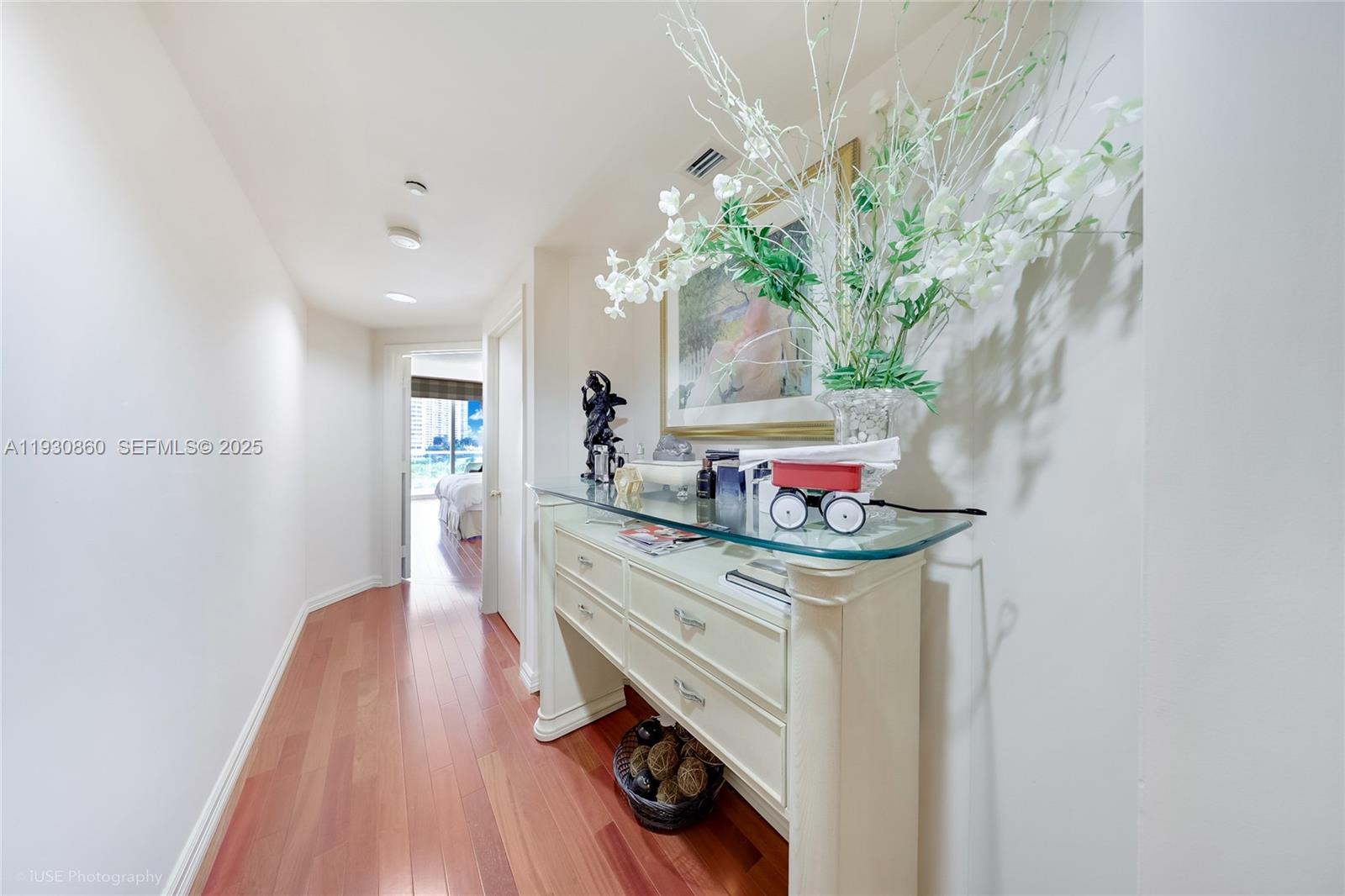 2600 Island Boulevard 703 Property Photo 16