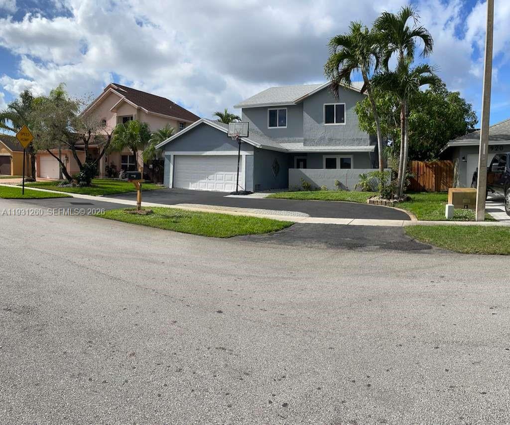 A11931260 Property Photo 3
