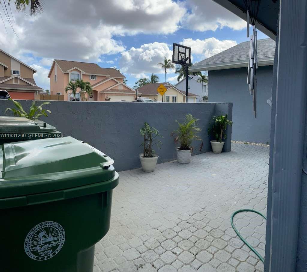 A11931260 Property Photo 10