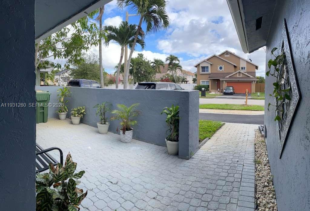 A11931260 Property Photo 11