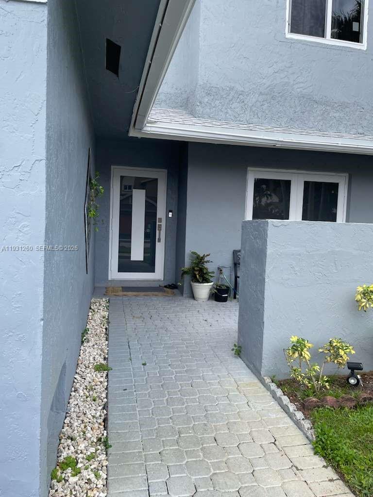 A11931260 Property Photo 12