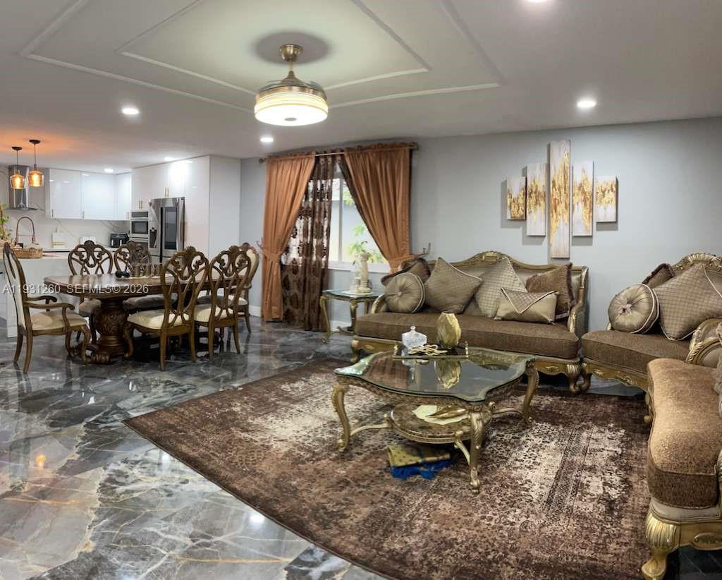 A11931260 Property Photo 15