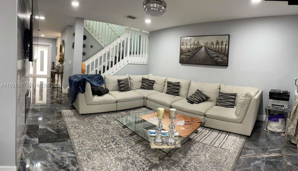 A11931260 Property Photo 24