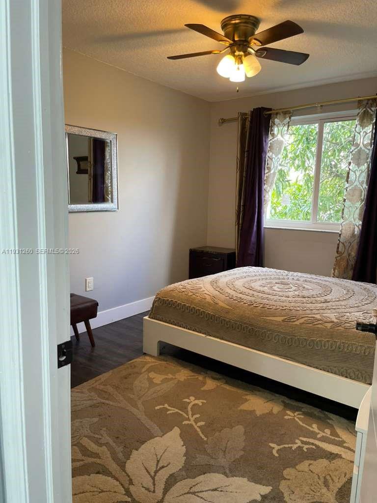 A11931260 Property Photo 39