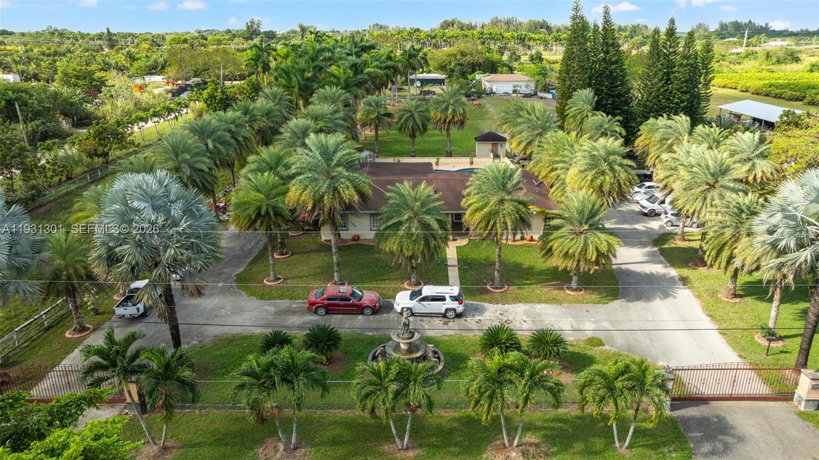 A11931301 Property Photo 12