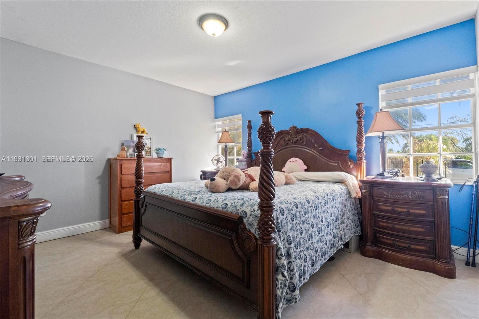 A11931301 Property Photo 28