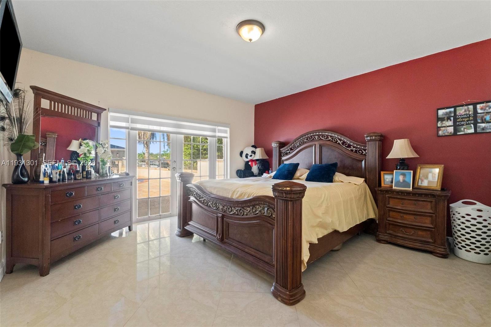 A11931301 Property Photo 30